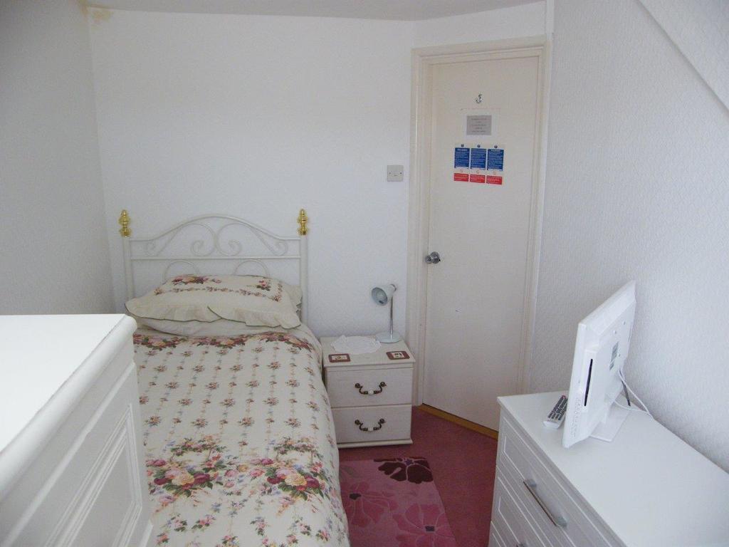 El Tabora Guest House Saint Peter Port Buitenkant foto